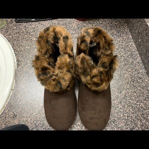Jessica Simpson slippers